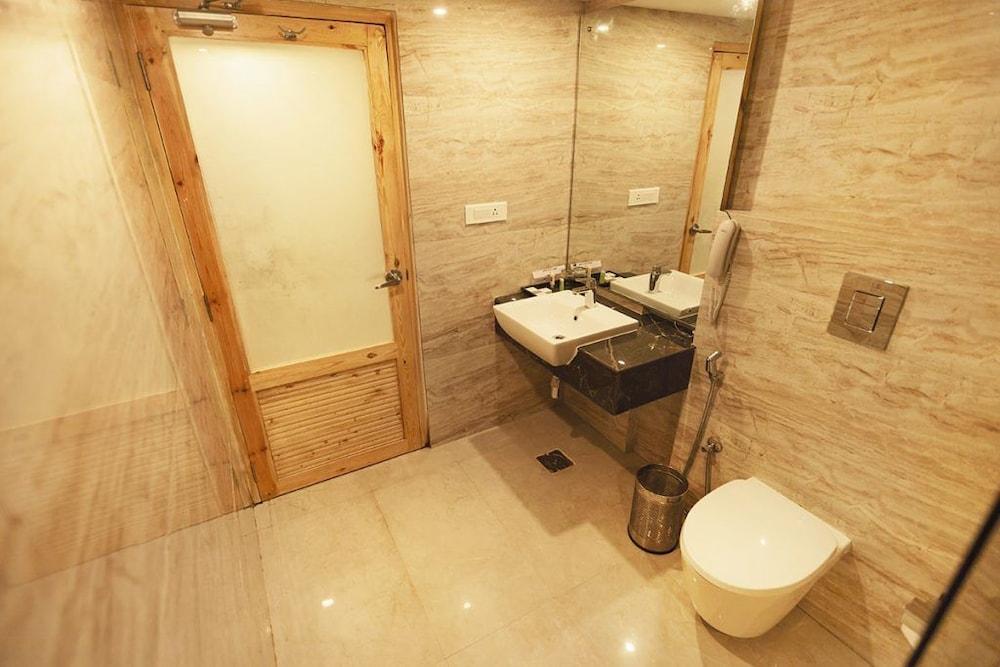 Hotel Elite Palazzo Kochi Ngoại thất bức ảnh